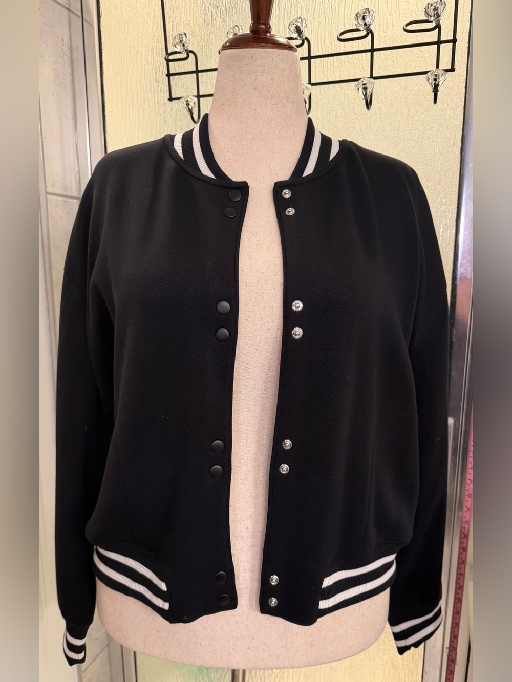 NWT All In Motion Black Sporty Varsity Bomber Jacket Size XXL $22